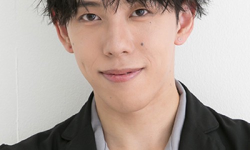 不小心压到新生儿头顶-初生婴儿出生时头部被压网 | 宝宝出生时头部被挤压,婴儿生的时候头被挤压的能不能长好
